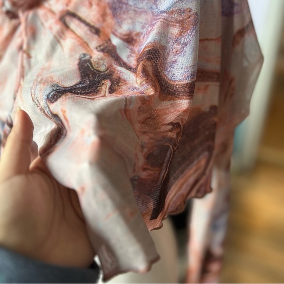 SHEIN Crop Mesh Top - Picture 4 of 5